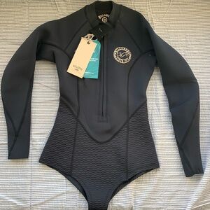 NWT Billabong Women's Salty Dayz Black L/S Springsuit